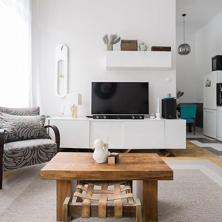 Sunrise Lounge Corvin 63M2 Ac Lägenhet Budapest Exteriör bild