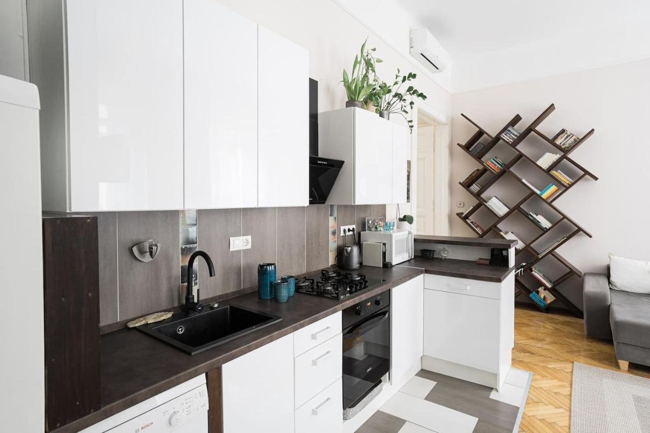 Sunrise Lounge Corvin 63M2 Ac Lägenhet Budapest Exteriör bild